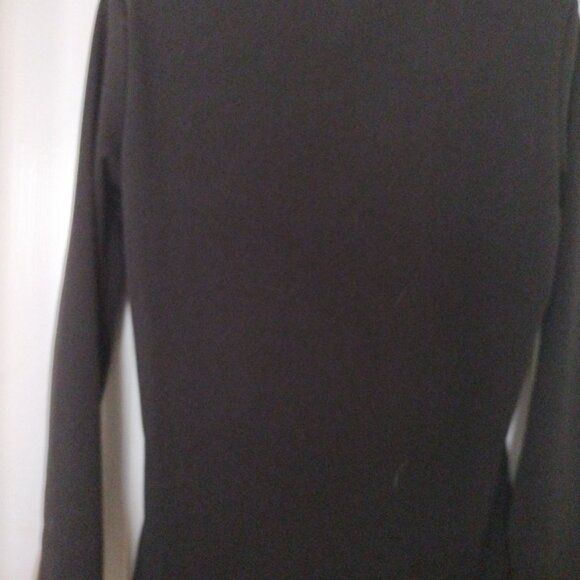Black top with long sleeves and a mesh - Picture 3 of 3